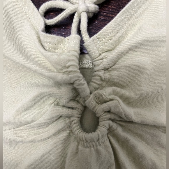 Hollister- light green tie top - Picture 2 of 4